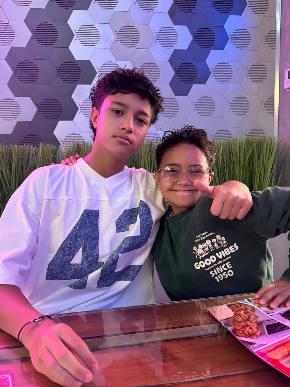 Juan y Alejo - The Buy Squad 1